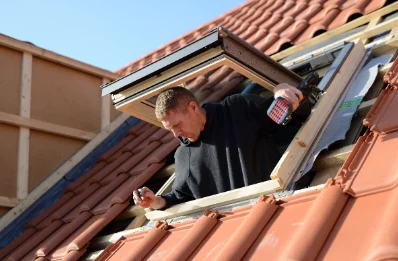 Pose de fenêtres de toit Velux à Ivory